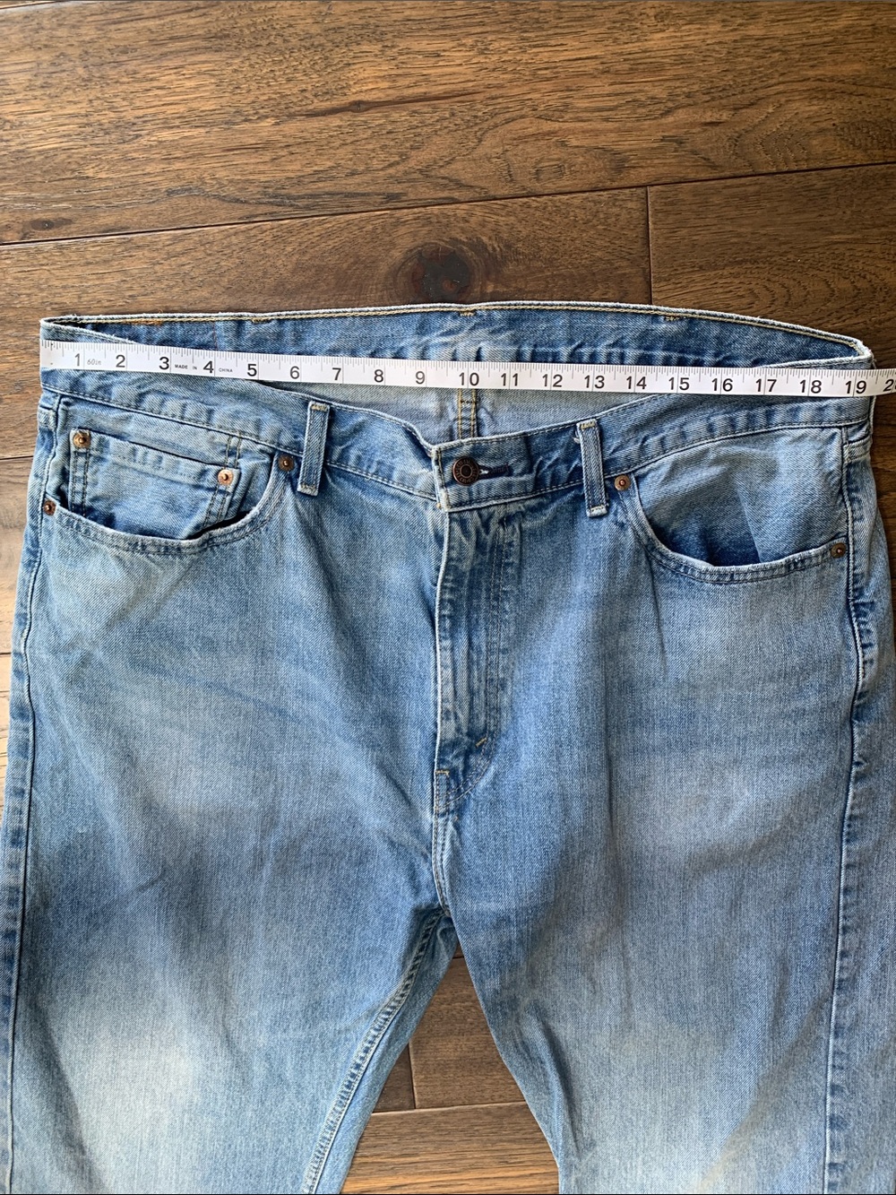 Levi's Men's Classic 505 Straight Light Wash Blue Denim Jeans.Pre-owned.Sz:39x29 - Picture 4 of 6